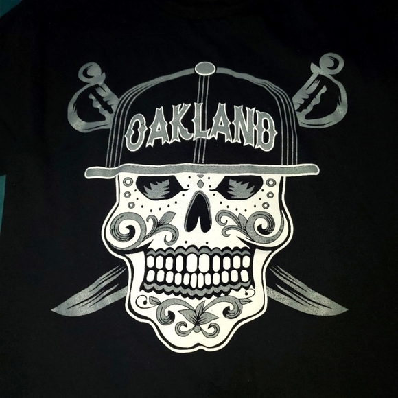 Oakland T-Shirt Small New Sugar scull - Picture 1 of 4